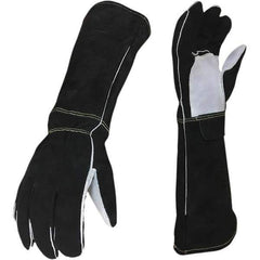 ironCLAD - Welder's & Heat Protective Gloves Type: Welding Glove Size: Medium - USA Tool & Supply