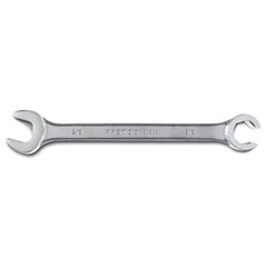 Flare Nut Wrenches; Type: Open End; Size (Inch): 11/16 in, 5/8 in; Size (mm): 11/16 in, 5/8 in; Head Type: Double; Offset; Opening Type: 6-Point Flare Nut; Head Offset Angle: 15; Non-sparking: No; Insulated: No; Magnetic: No; Corrosion-resistant: Yes; Rat