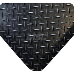 Anti-Fatigue Mat: 5' Length, 7/8″ Thick, SBR Rubber Diamond Plate, Black, Dry