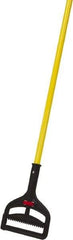 O-Cedar - 60" Standard Fiberglass Quick Connect Mop Handle - 1" Handle Diam, 1 to 5" Wet Mop Head Band, Use with Wet Mops - USA Tool & Supply