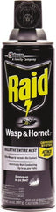 Raid - Pack of (12) 14-oz Aerosol Cans Bee, Hornet, Yellow Jacket, Mud Dauber & Paper Wasp Killer - USA Tool & Supply