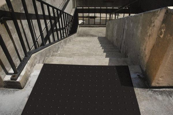 UltraTech - 4 Ft. Long x 2 Ft. Wide, Urethane Surface, Molded Bubble Entrance Matting - Outdoor, Heavy Traffic, Urethane, Black - USA Tool & Supply
