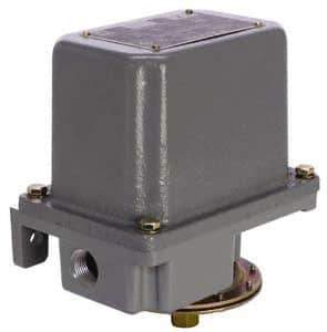 Square D - 7 and 9 NEMA Rated, SPDT, 0.2 to 10 psi, Electromechanical Pressure and Level Switch - Adjustable Pressure, 120 VAC at 6 Amp, 125 VDC at 0.22 Amp, 240 VAC at 3 Amp, 250 VDC at 0.27 Amp, 1/4 Inch Connector, Screw Terminal, For Use with 9012G - USA Tool & Supply