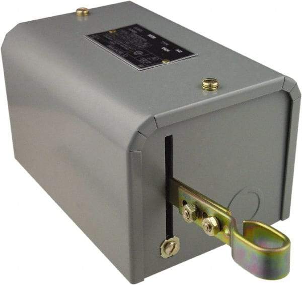 Square D - 1 NEMA Rated, DPST-DB, Float Switch Pressure and Level Switch - 575 VAC, Line-Load-Load-Line Terminal - USA Tool & Supply