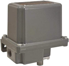 Square D - 7 and 9 NEMA Rated, SPDT, 170 to 5,600 psi, Electromechanical Pressure and Level Switch - Adjustable Pressure, 120 VAC at 6 Amp, 125 VDC at 0.22 Amp, 240 VAC at 3 Amp, 250 VDC at 0.27 Amp, 1/4 Inch Connector, Screw Terminal, For Use with 9012G - USA Tool & Supply