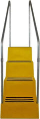 Diversified Plastics - 4 Steps, 6' 1-1/2"' High, Polypropylene Step Stand - 500 Lb Load Capacity, 22" Base Width - USA Tool & Supply