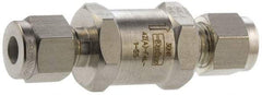 Parker - 6,000 Max psi, 3/8" Pipe, Stainless Steel Instrumentation Filter - Micro Rating 1, 316 Grade, Viton Seal - USA Tool & Supply