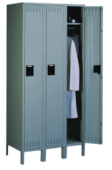 72"W x 18"D x 72"H Sixteen Person Locker (Each opn. To be 12"w x 18"d) with Coat Rod, w/6"Legs, Knocked Down - USA Tool & Supply